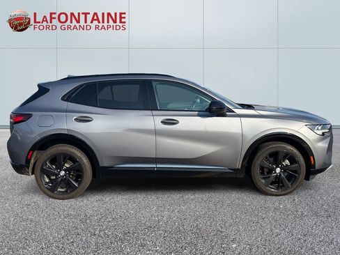 Used 2021 Buick Envision Essence w/ Technology Package I AWD/4WD image 8