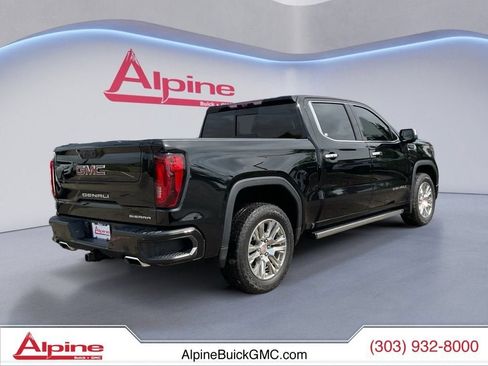 Used 2023 GMC Sierra 1500 Denali w/ Technology Package AWD/4WD image 5