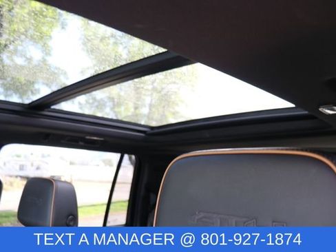 Used 2023 GMC Yukon XL AT4 w/ AT4 Premium Plus Package AWD/4WD image 25