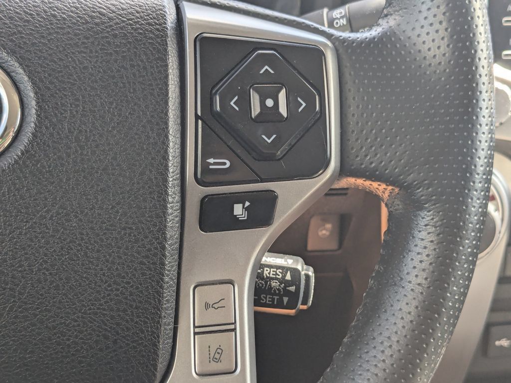 Used 2023 Toyota 4Runner Limited AWD/4WD image 13