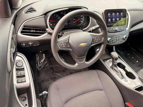 Used 2024 Chevrolet Malibu LT FWD image 23