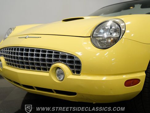 Used 2002 Ford Thunderbird image 32