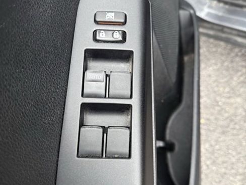 Used 2018 Toyota RAV4 XLE image 13