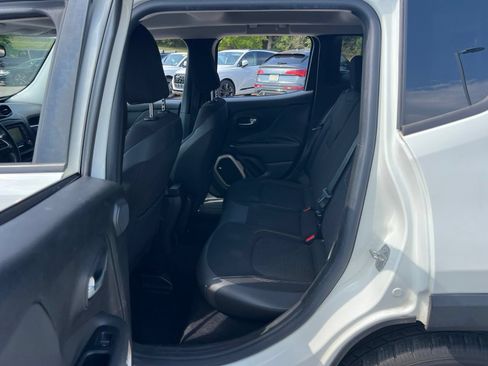 Used 2016 Jeep Renegade 75th Anniversary FWD image 27