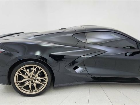 Used 2024 Chevrolet Corvette Stingray w/ Stealth Interior Trim Package image 12