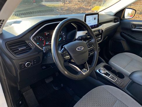 Certified 2022 Ford Escape SE w/ Convenience Package image 20