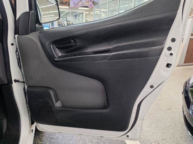 Used 2016 Chevrolet City Express LT FWD image 24