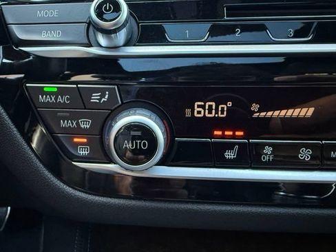 Used 2017 BMW 540i RWD image 39