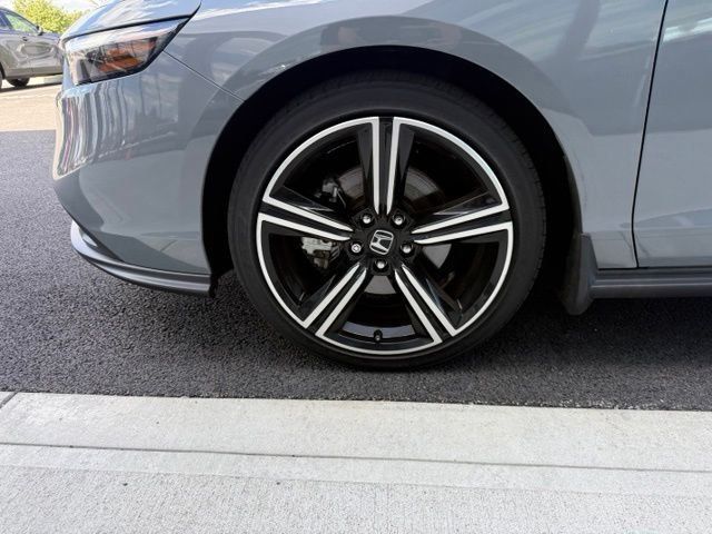 Used 2023 Honda Accord Sport image 8