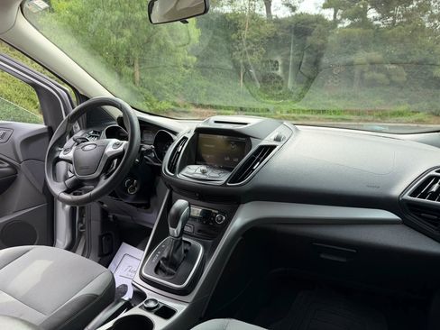 Used 2013 Ford Escape SE image 17