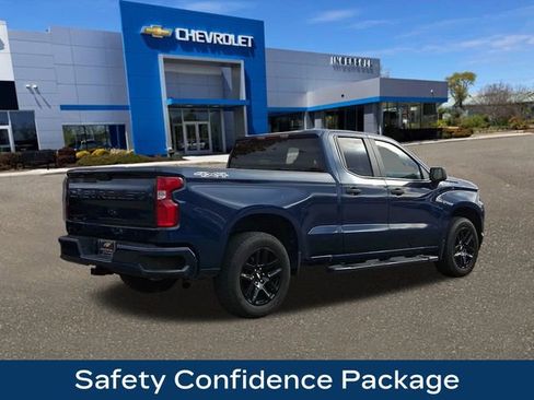 Used 2022 Chevrolet Silverado 1500 Custom w/ LPO, Blackout Package image 9