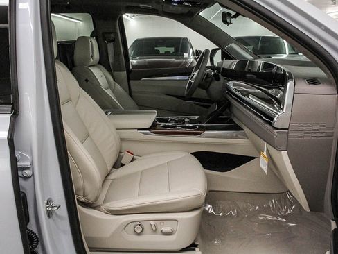 New 2026 Cadillac Escalade Platinum Luxury image 20