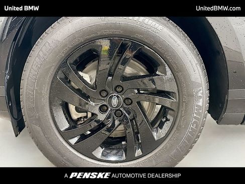 Used 2023 Land Rover Range Rover Evoque S image 2