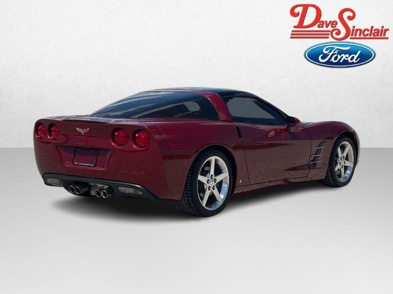 Used 2006 Chevrolet Corvette Coupe w/ Preferred Equipment Group RWD image 7