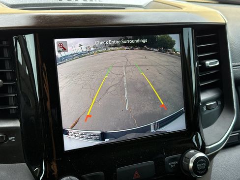 Used 2022 RAM 1500 Laramie AWD/4WD image 15