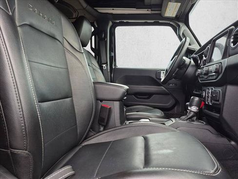 Used 2020 Jeep Wrangler Unlimited Sahara AWD/4WD image 22