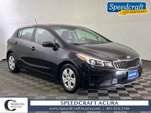 Used 2017 Kia Forte LX image 1