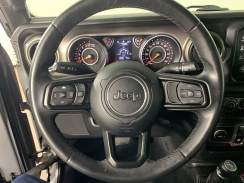 Used 2018 Jeep Wrangler Sport image 20