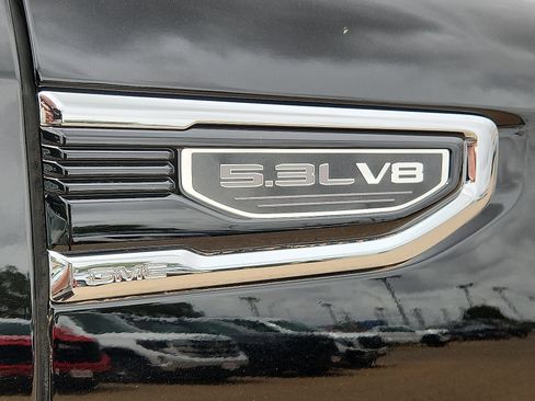 Used 2024 GMC Sierra 1500 Denali AWD/4WD image 9