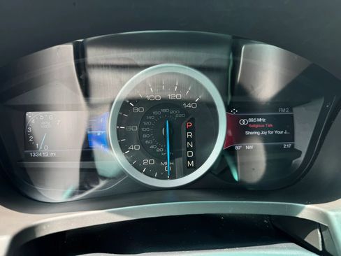 Used 2015 Ford Explorer XLT w/ Equipment Group 202A FWD image 26