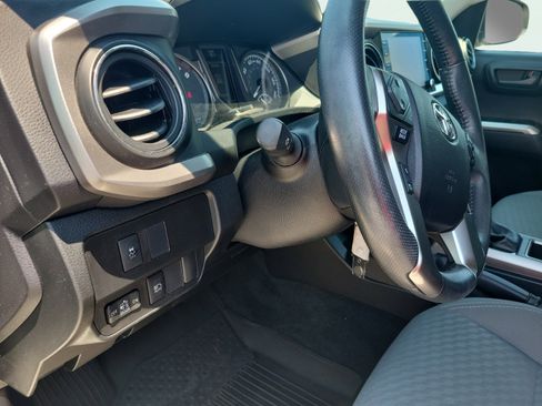 Used 2021 Toyota Tacoma SR5 RWD image 22
