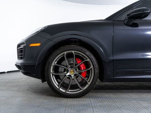 Used 2021 Porsche Cayenne GTS image 13