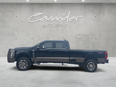 Used 2023 Ford F350 King Ranch w/ FX4 Off-Road Package image 15