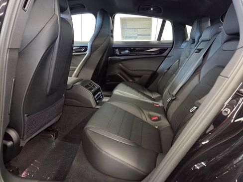 New 2026 Porsche Panamera image 11
