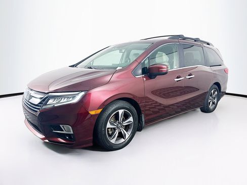 Used 2018 Honda Odyssey Touring image 3
