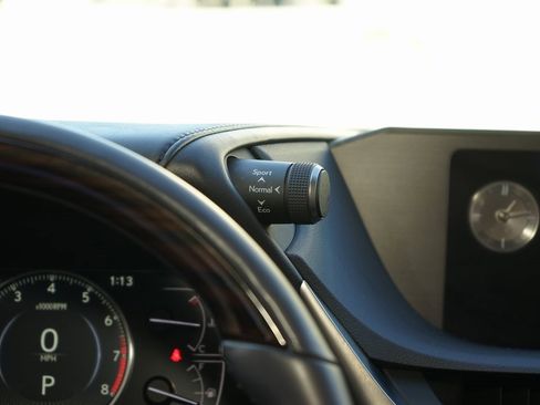 Used 2021 Lexus ES 350 w/ Premium Package image 16