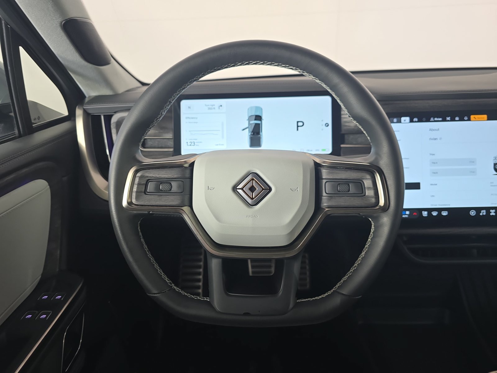 Used 2022 Rivian R1T Adventure AWD/4WD image 26