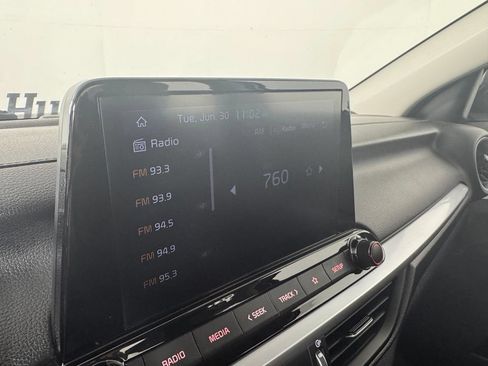 Used 2024 Kia Forte LXS FWD image 16