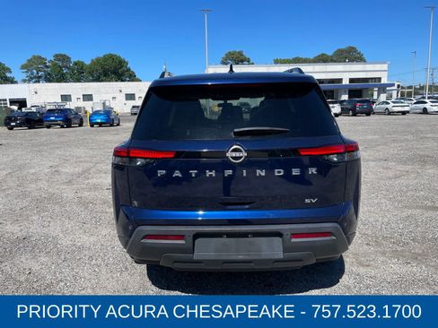 Used 2024 Nissan Pathfinder SV FWD image 4