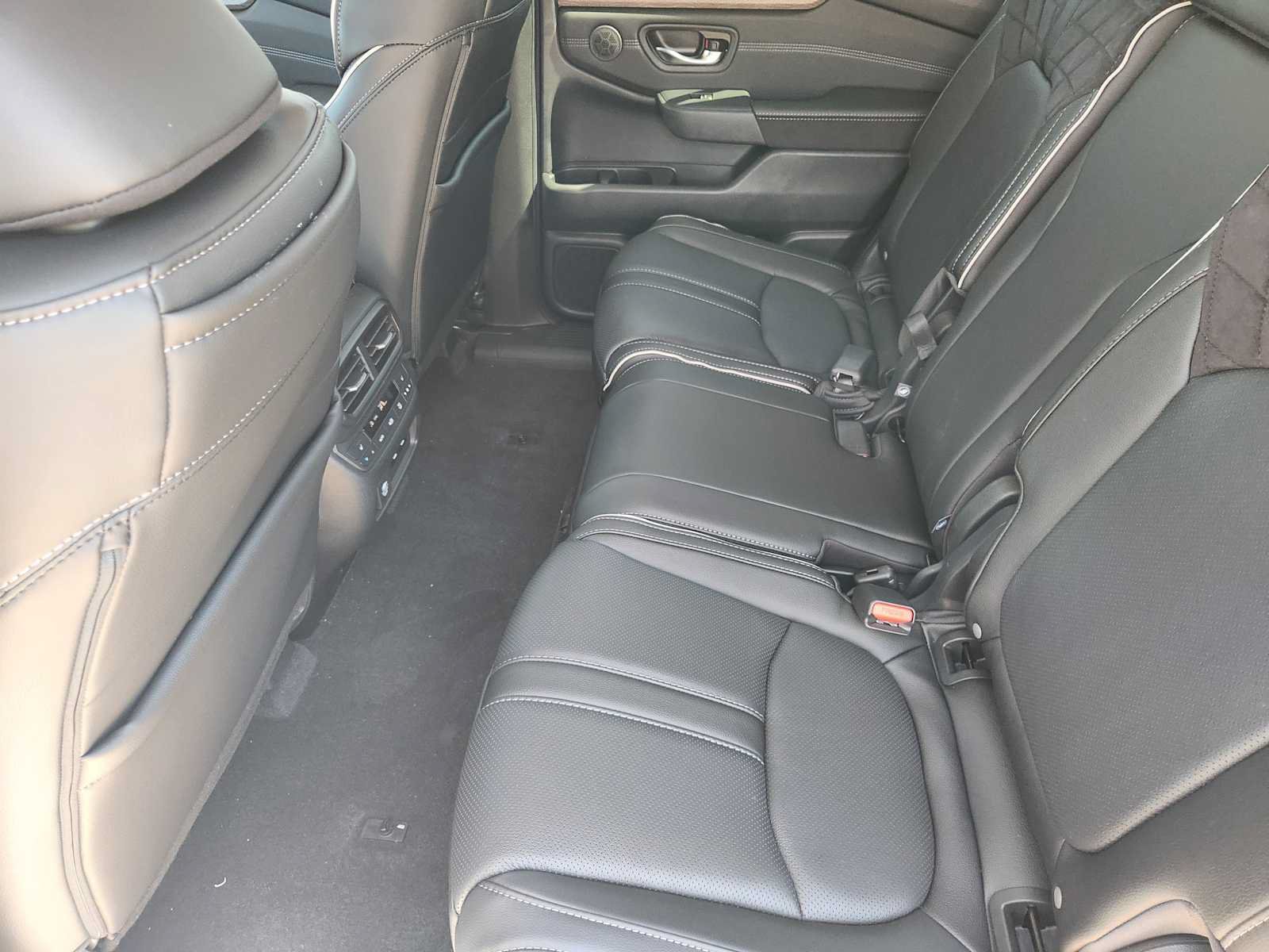 New 2026 Honda Pilot Elite image 23