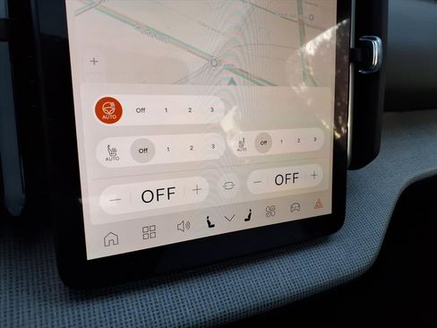 New 2025 Volvo EX30 Ultra w/ Protection Package Premier image 20