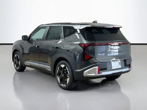 New 2027 Kia Seltos S FWD image 5