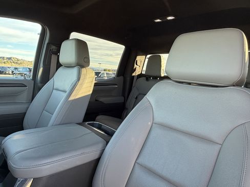 Used 2023 GMC Sierra 1500 SLT w/ SLT Premium Plus Package image 19