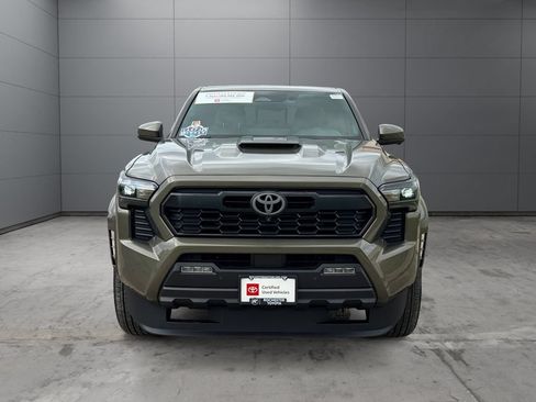 Certified 2024 Toyota Tacoma TRD Sport AWD/4WD image 8