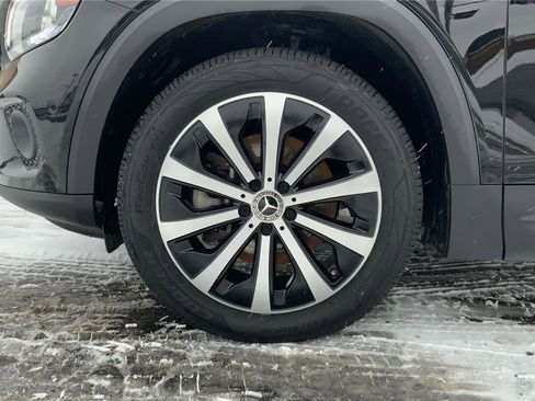 Used 2020 Mercedes-Benz GLB 250 4MATIC image 30