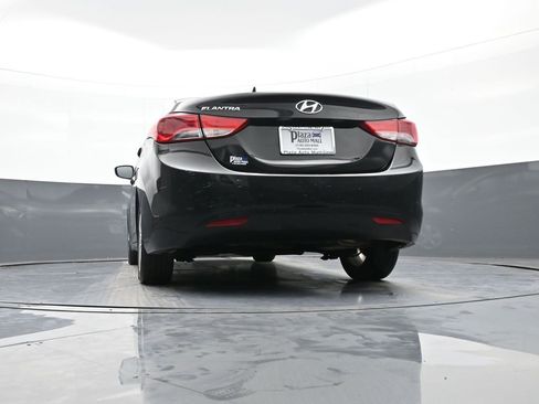 Used 2013 Hyundai Elantra GLS w/ Preferred Pkg image 29