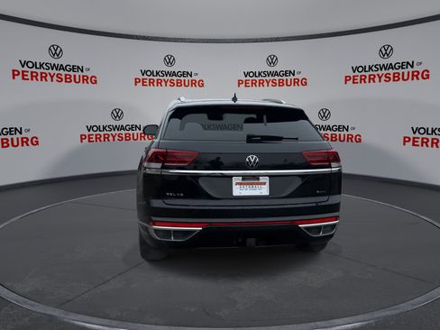 Certified 2023 Volkswagen Atlas Cross Sport SEL Premium R-Line image 7