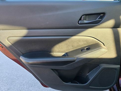 Used 2025 Nissan Altima 2.5 SV image 13