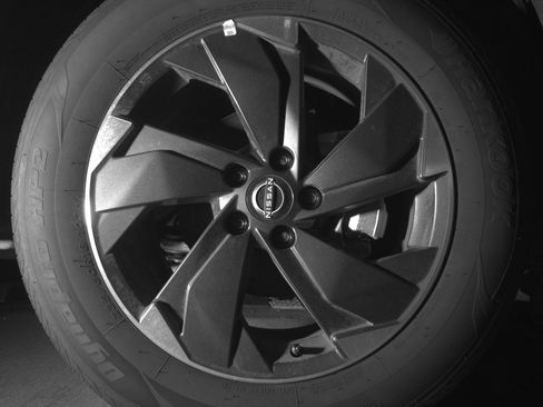 Used 2025 Nissan Rogue SV AWD/4WD image 12