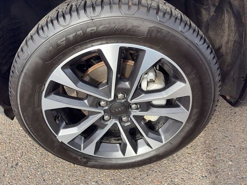 Used 2023 Jeep Grand Cherokee Overland image 9