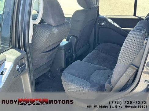Used 2010 Nissan Pathfinder SE AWD/4WD image 21