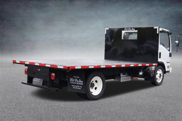Used 2019 Isuzu NPR RWD image 3