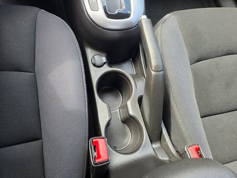 Used 2016 Chevrolet Cruze LT w/ Technology Package FWD image 24