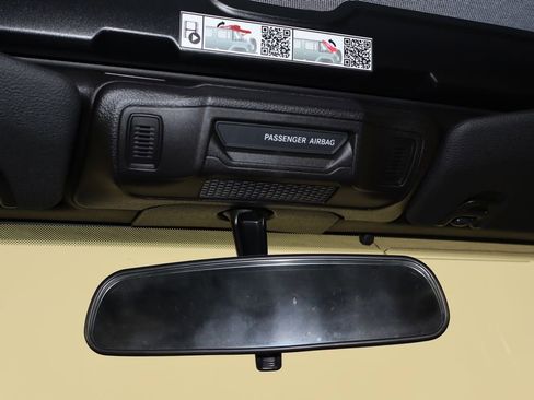 Used 2025 Jeep Wrangler Sport AWD/4WD image 16