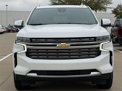 Used 2023 Chevrolet Suburban Premier image 8