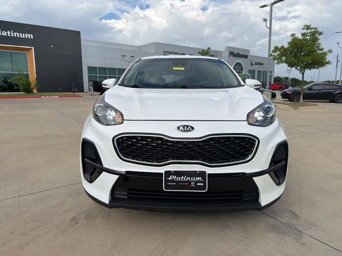 Used 2022 Kia Sportage LX w/ LX FWD Value Edition Package image 8